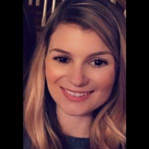 Meet your Posher, Casey